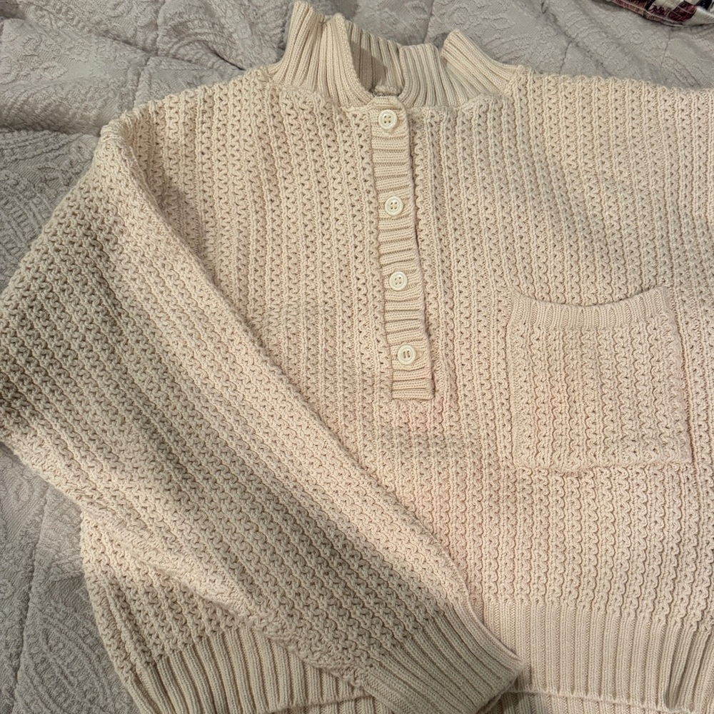 Cream Knit Women's WOOL RICH SWEATER!!